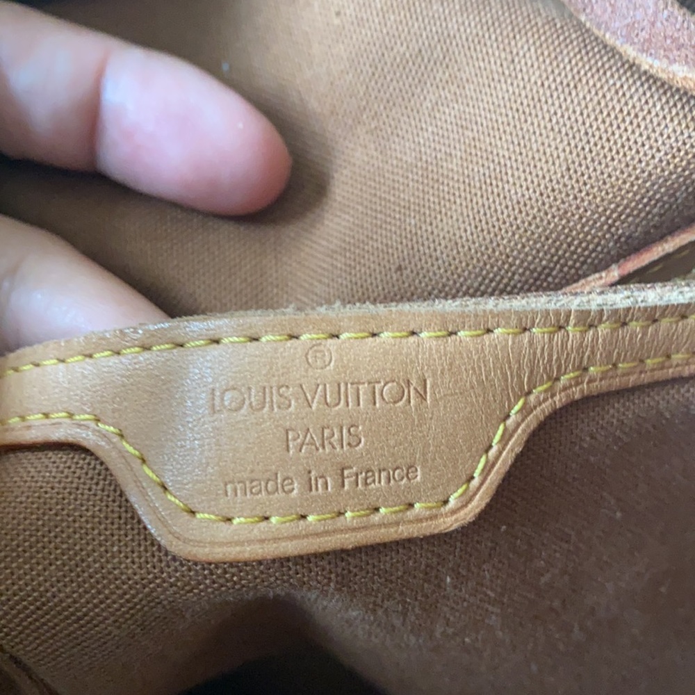 ⭐️⭐️SOLD on IG⭐️Louis Vuitton Montsouris GM - Picture 11 of 14